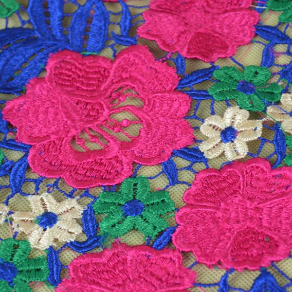 Multicolor 3D Floral Embroidered Water Soluble Flowers Dresses Lace Fabric