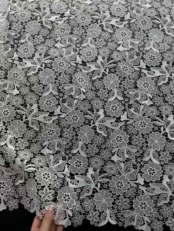 Polyester Floral Water Soluble lace Fabric Dubai White Dress lace Fabric